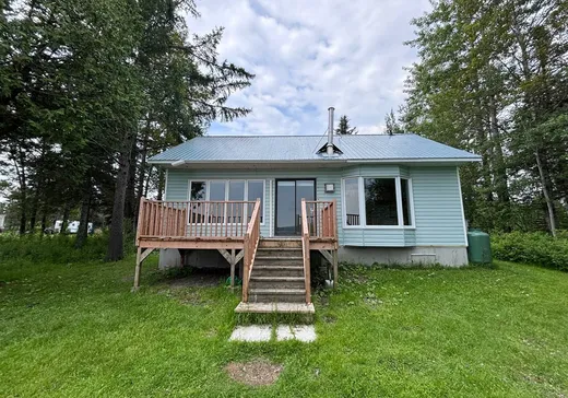 Maison à vendre - 101 Ch. du Lac-Noir N., Saint-Marcellin, G0K 1R0