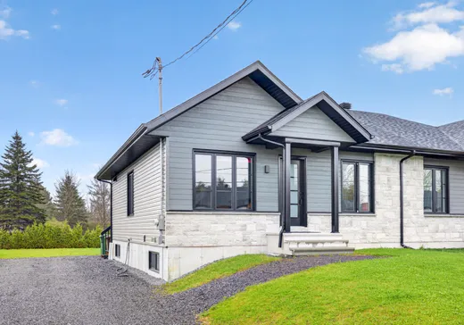 Bungalow for sale - 107 Rue Marie-Désy, St-Alban, G0A3B0