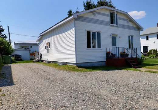 House for sale - 751 Rue Laval, Amos, J0Y 1Z0