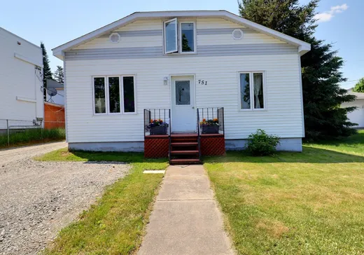 House for sale - 751 Rue Laval, Amos, J0Y 1Z0