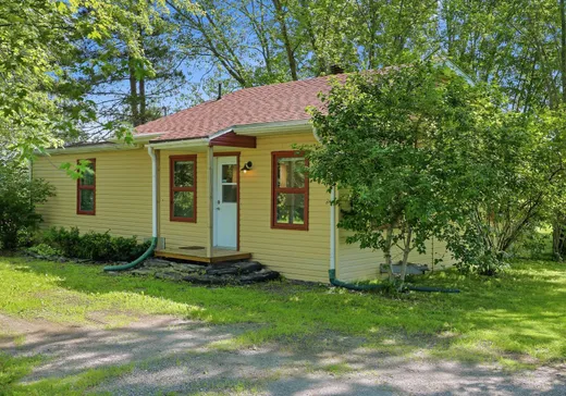 House for sale - 301 Rg du Bas-de-la-Rivière, Saint-Pie, J0H 1W0