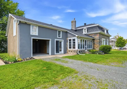 House for sale - 569 Rue Principale, L'Avenir, J0C 1B0