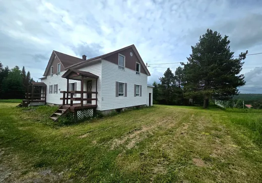Maison à vendre - 213 Rue de l'Église, Matane, G0J 3C0