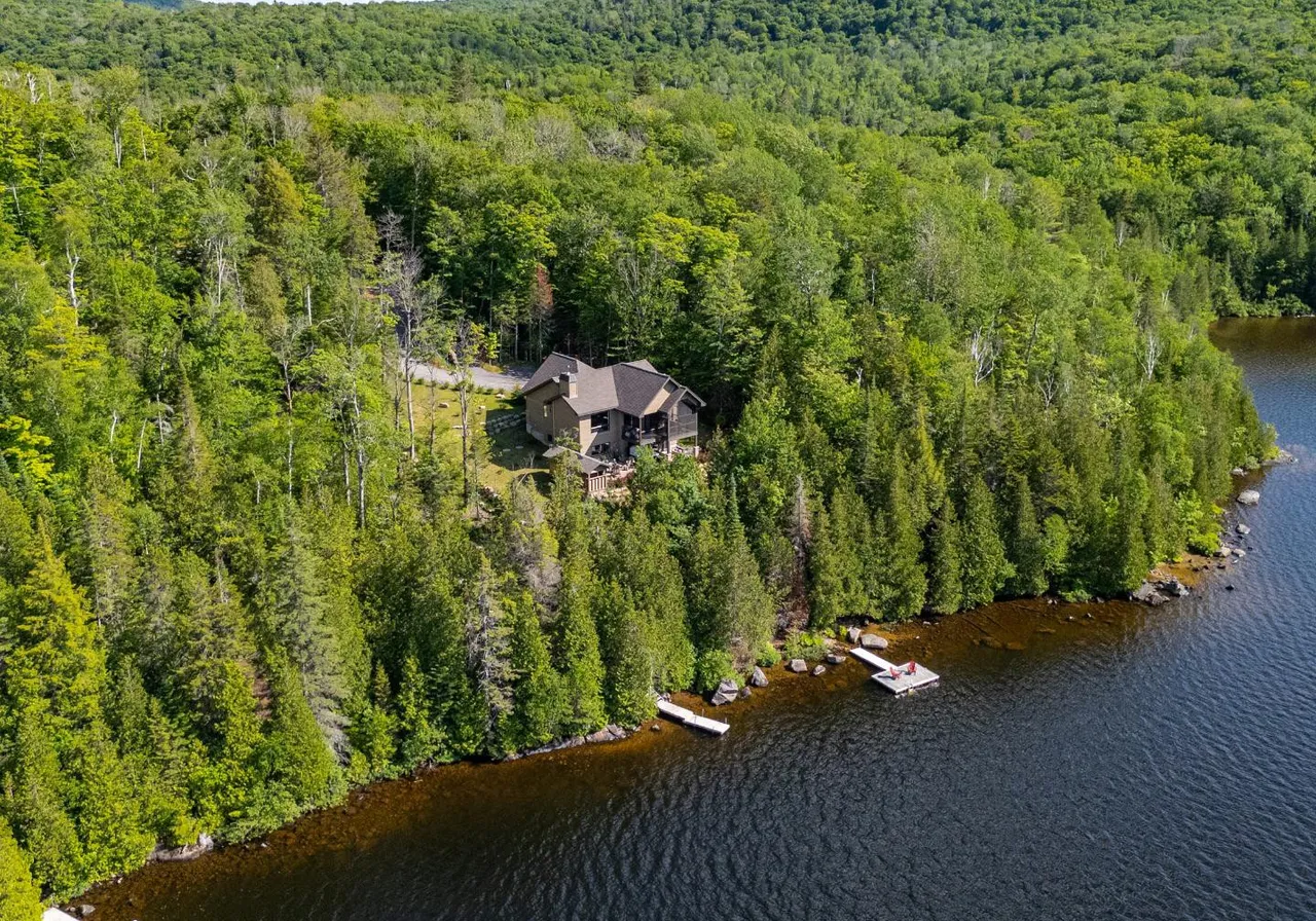 2533 Rue des Rapides-du-Nord — photo 3