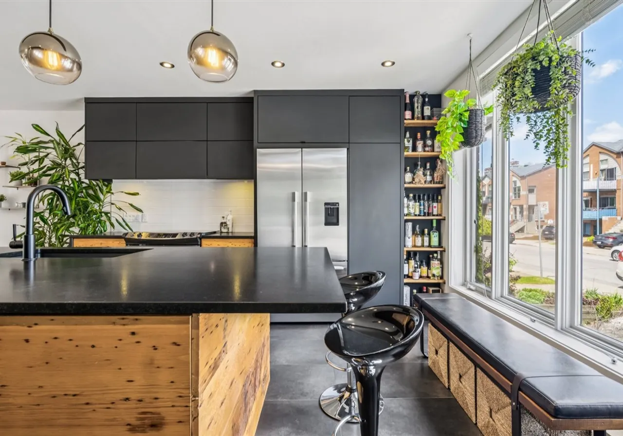 3337 Rue Dalbé-Viau — photo 1
