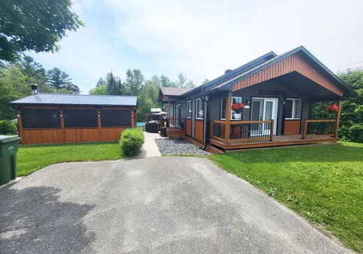 Two or more stories for sale - 6576 Rue des Enclaves, Rock Forest-Saint-Élie-Deauville, J1N2R4