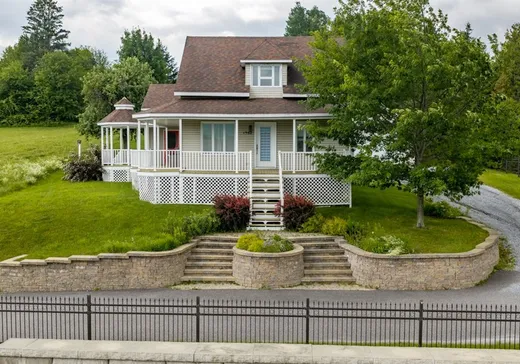 House for sale - 1967 Rue Principale, Pohénégamook, G0L 1J0