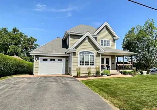 House for sale - 2247 Rue Savoie, Plessisville, G6L 3K9