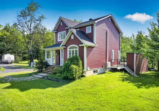 House for sale - 215 Rue du Magor, Rock Forest, J1N 4A2