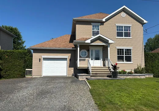 Two or more stories for sale - 26 Rue Annette-Bédard, Victoriaville, G6T2H4