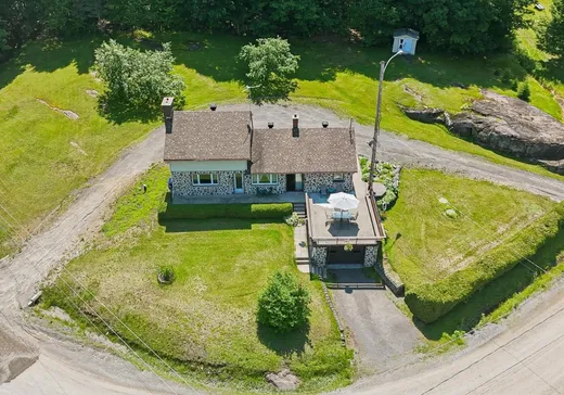 Maison à vendre - 280 Rue Guy, Saint-Calixte, J0K 1Z0
