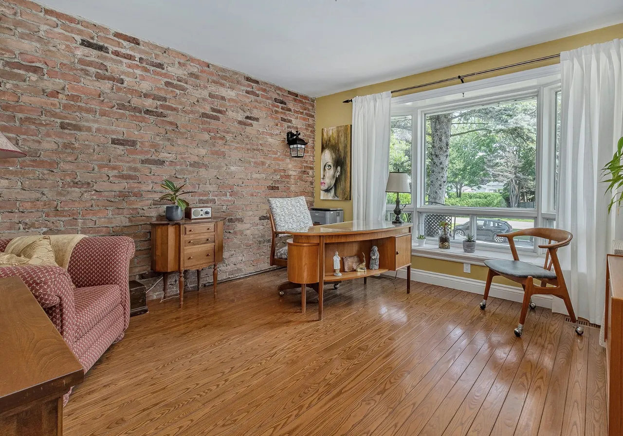 919 Rue Pilon — photo 3