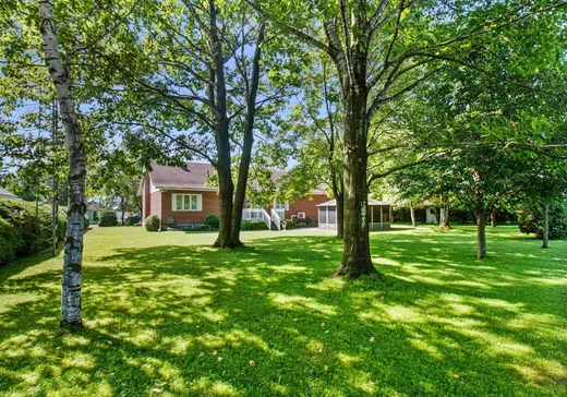 Maison à vendre - 10 Rue Janick, Brownsburg-Chatham, J8G 1P3
