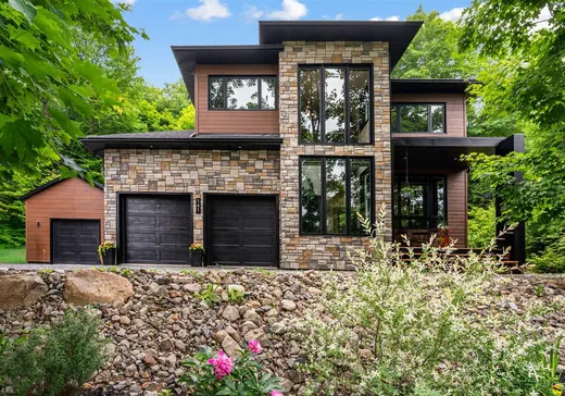 Maison à étages à vendre - 141 Ch. du Ruisseau-Noir, Sainte-Agathe-des-Monts, J8C2Z8