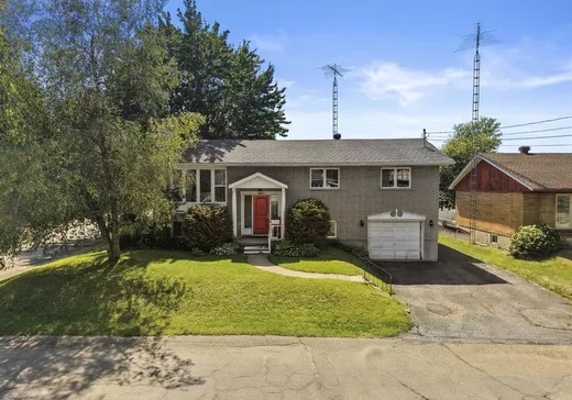 Paliers multiples à vendre - 230 Rue Mary, Lachute, J8H2C6