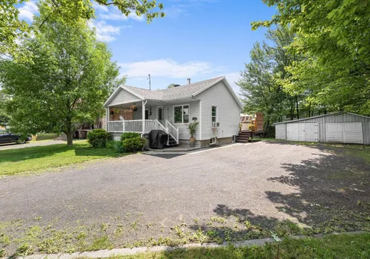 House for sale - 585 Ch. Bourret, St-Apollinaire, G0S 2E0