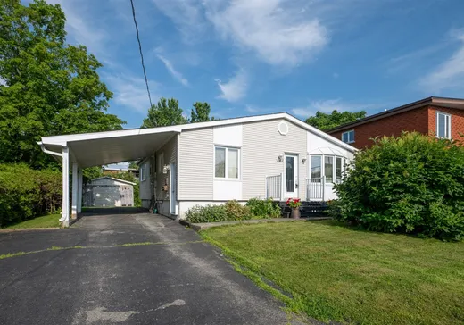 Bungalow for sale - 1120 Rue Genest, Sherbrooke, J1K1Z9