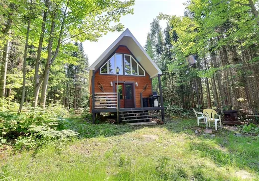 Maison à étages à vendre - 1 Ch. du Lac S., Saint-Mathieu-de-Rioux, G0L3T0