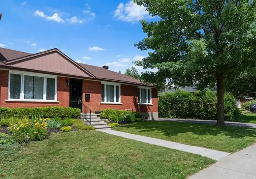 Bungalow à vendre - 7661 Rue Ostell-Crescent, Notre-Dame-de-Grâce (Île de Montréal), H4P1Y7