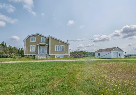 Two or more stories for sale - 199 Route 113 S., Senneterre, J0Y2M0