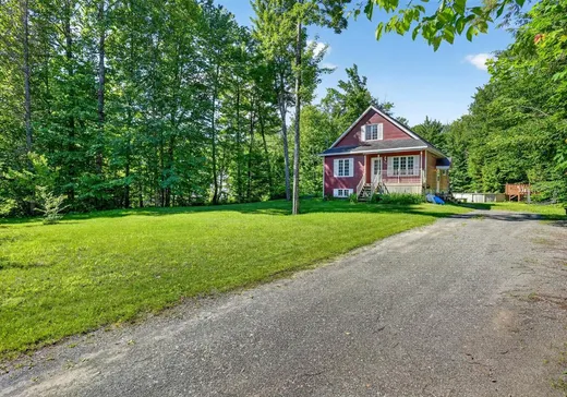 Maison à vendre - 325 Rue Robitaille, Saint-Colomban, J5K 1Y6