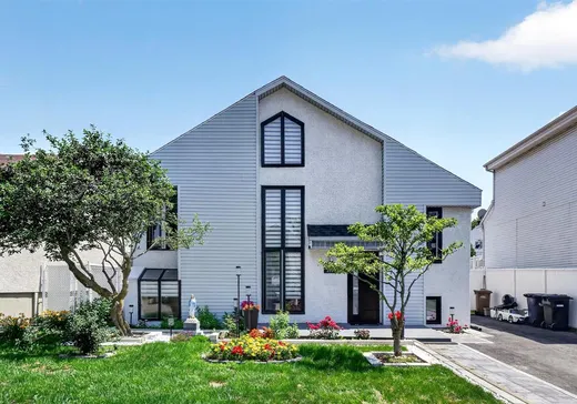 Two or more stories for sale - 3934 Rue Gingras, Laval (Chomedey), H7T2L7