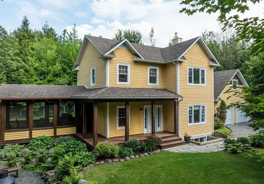 House for sale - 564 Rue Alvin-C.-Mitson, Magog, J1X 0A9