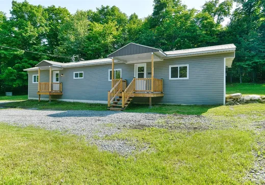 Maison mobile à vendre - 140 Rue Lafond, Saint-Calixte, J0K1Z0