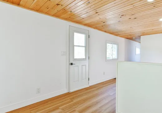 Loft à vendre - 140 Rue Lafond, Saint-Calixte, J0K 1Z0
