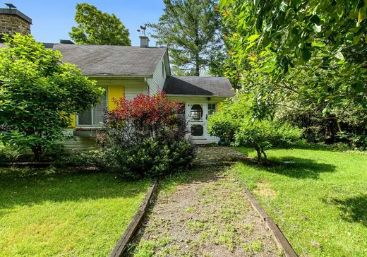 Maison à vendre - 1786 Ch. du Lac-Sir-John, Lachute, J8H 4M7