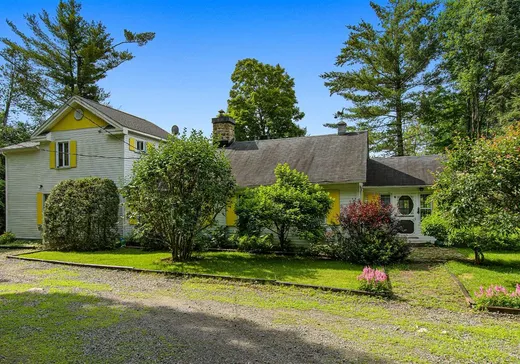Maison à vendre - 1786 Ch. du Lac-Sir-John, Lachute, J8H 4M7