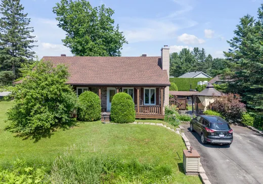 Bungalow à vendre - 1905 Rue des Épinettes-Rouges, Lac-St-Charles, G3G2L5