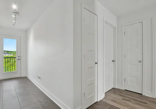 Condo for sale - 669 Rue du Chardonnay, Sainte-Marthe-sur-le-Lac, J0N 1P0