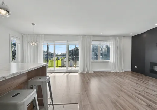 Condo for sale - 669 Rue du Chardonnay, Sainte-Marthe-sur-le-Lac, J0N 1P0