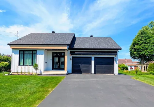 Bungalow for sale - 2 Rue Carmen, Victoriaville, G6P8N7