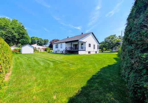 House for sale - 2 Rue Carmen, Victoriaville, G6P 8N7