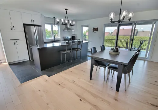 House for sale - 2 Rue Carmen, Victoriaville, G6P 8N7