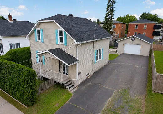 Maison à vendre - 115 16e Avenue, Drummondville, J2B 3G9