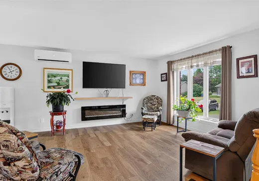 Maison à vendre - 11160 Boul. St-Jean, Trois-Rivières, G9A 5E1