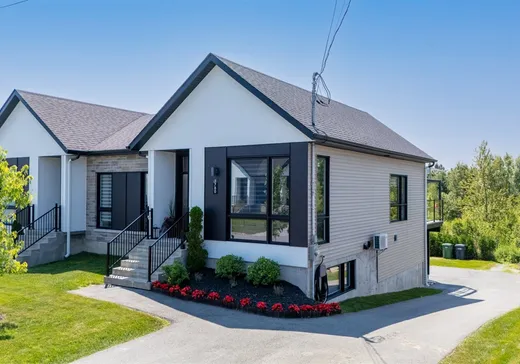 House for sale - 3780 Rue Émile-Chartier, Sherbrooke, J1L 0H7