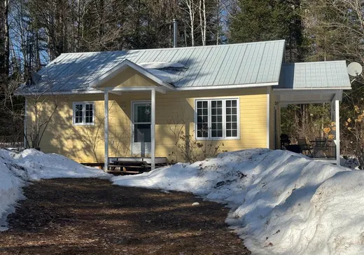 Bungalow à vendre - 2 Ch. Caron, Notre-Dame-de-Pontmain, J0W1S0