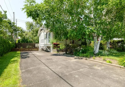 House for sale - 140 Rue de la Paix, Le Gardeur, J5Z 2M6