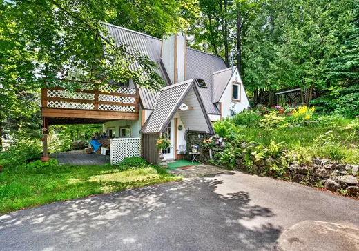 Maison à vendre - 692 2e rue du Domaine-Pagé, Saint-Sauveur, J0R 1R3