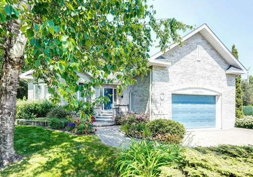 Maison à étages à vendre - 337 Rue Darquise, Laval (Fabreville), H7P5N2