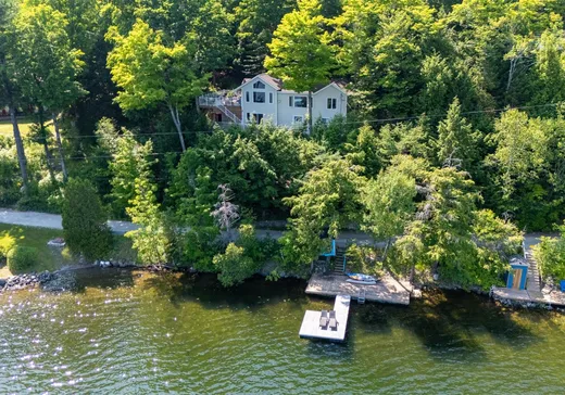 Maison à vendre - 32 Rue Cabana, Eastman, J0E 1P0