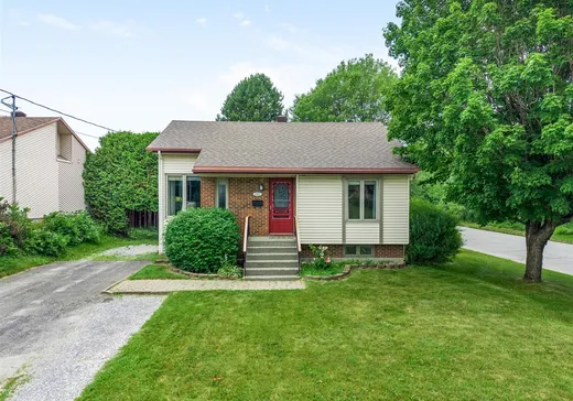 Bungalow à vendre - 3767 Rue Charles-Hamel, Sherbrooke, J1L1M7