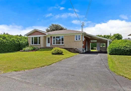 House for sale - 104 Rue Ste-Marguerite, Saint-Jean-sur-Richelieu, J3B 3Z9