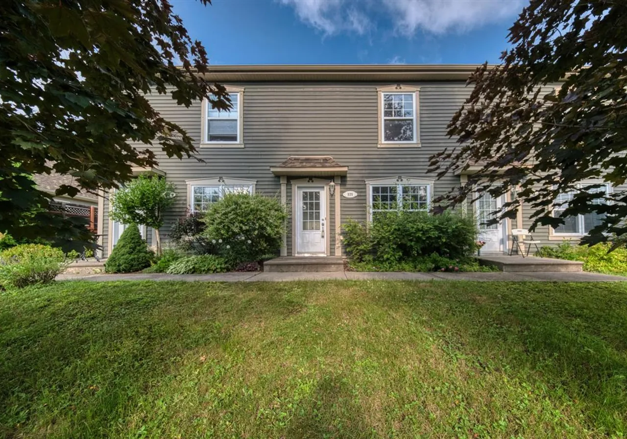 325 Rue Chénier — photo 2