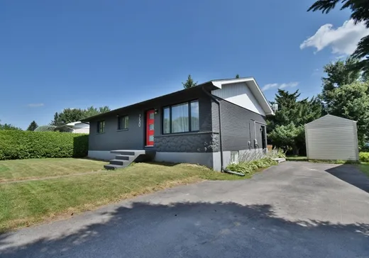 Bungalow à vendre - 750 Rue Lambert, Berthierville, J0K1A0