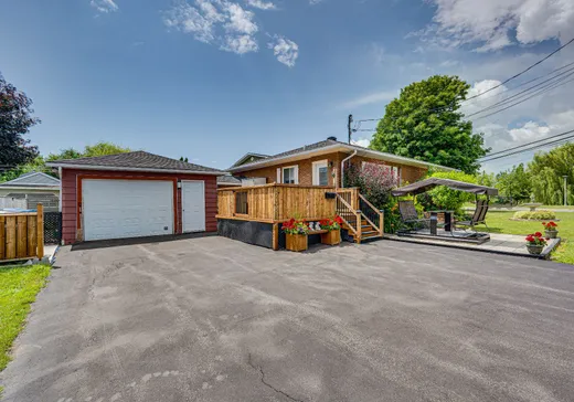 Maison à vendre - 31 Rue Victoria E., Salaberry-de-Valleyfield, J6T 2L3